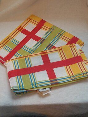 Food Network Bright Plaid Polyester Napkins Set of 2 NEW